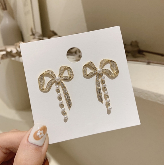 925 Silver Needle Diamond Bow Pearl Earrings - Picture 3 of 5